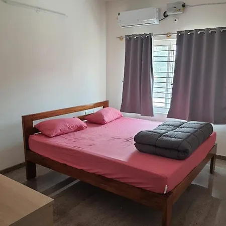 Castle Bannerghatta Road Bangalore Exterior photo